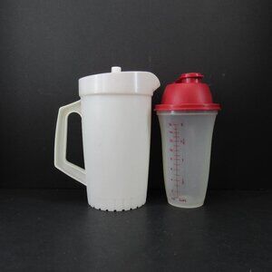 Tupperware 1.5 Qt White Pitcher with Red Lid and Quick Shake Mixer Cup and Lid